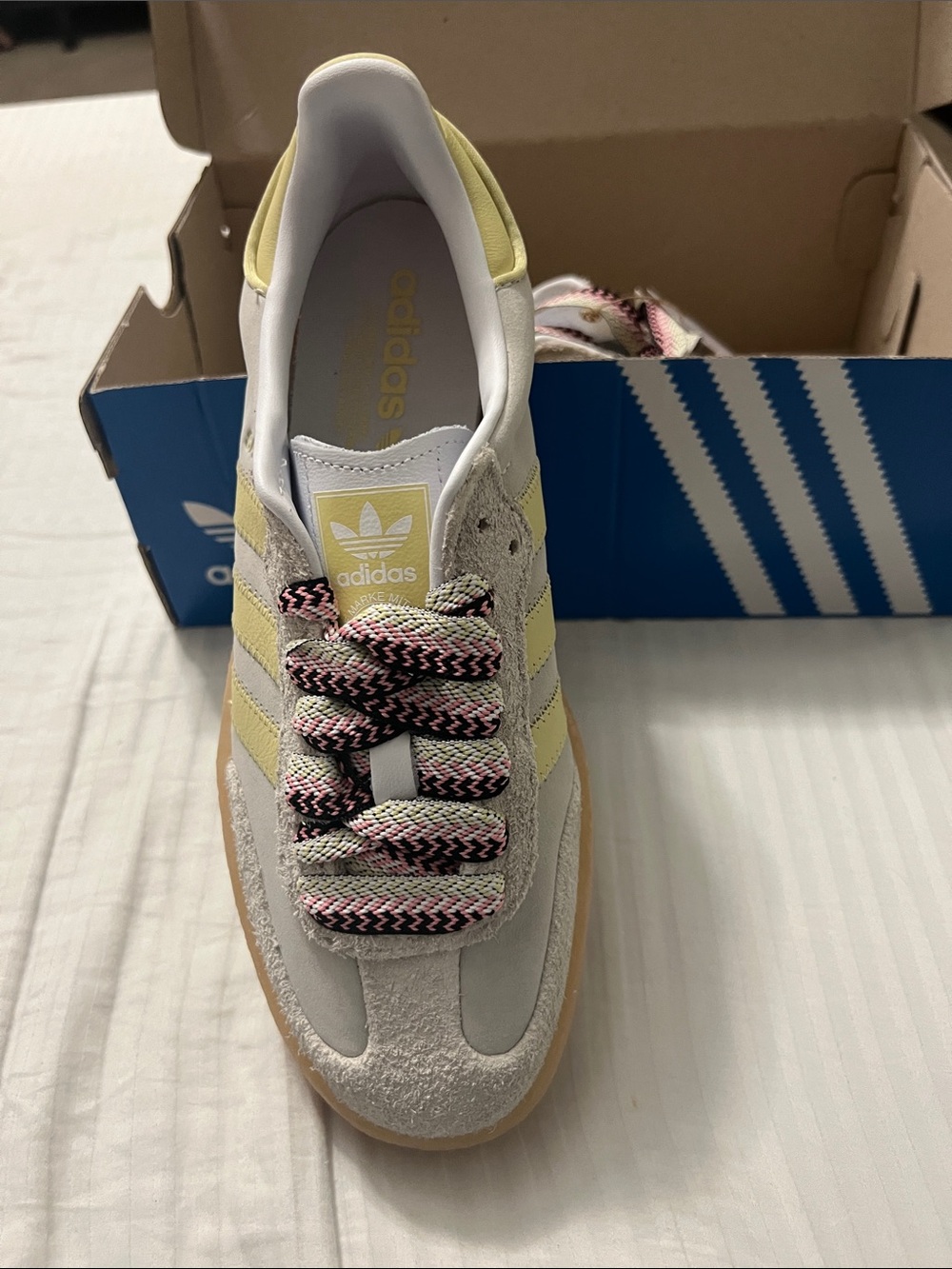 adidas Originals Sambae W in White/Green/Gray